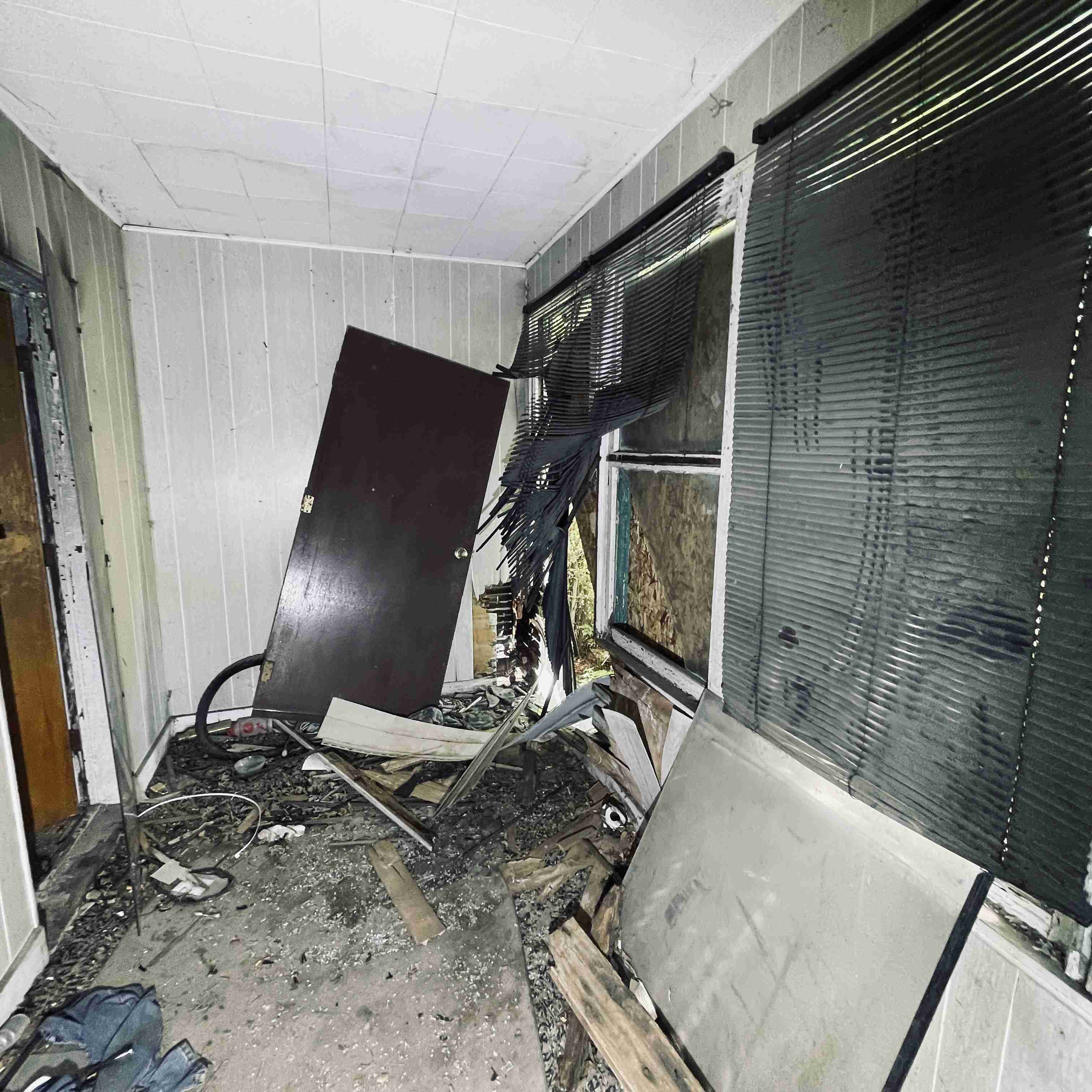 1060 Meldrum (21).jpg